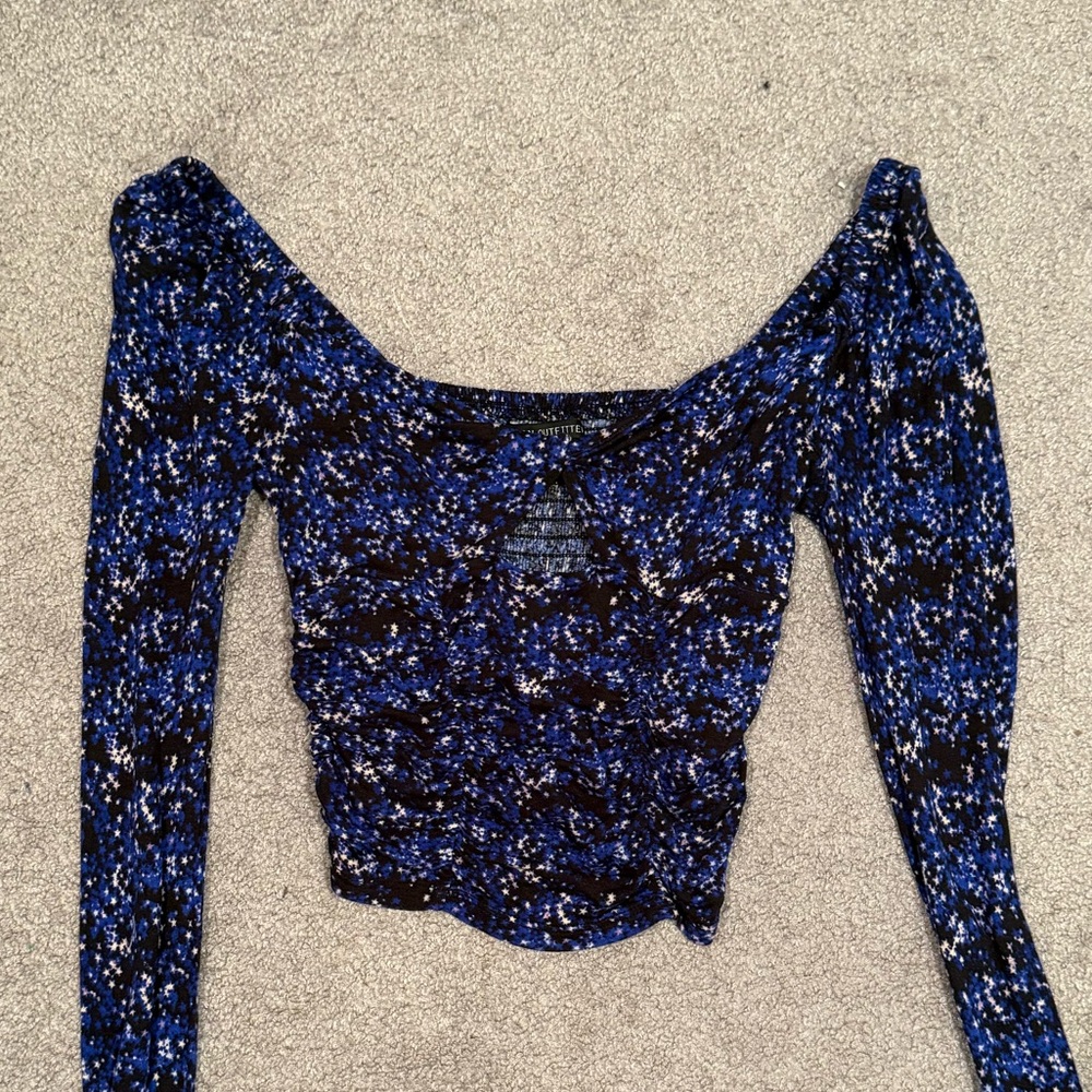 Urban outfitters long sleeve crop top